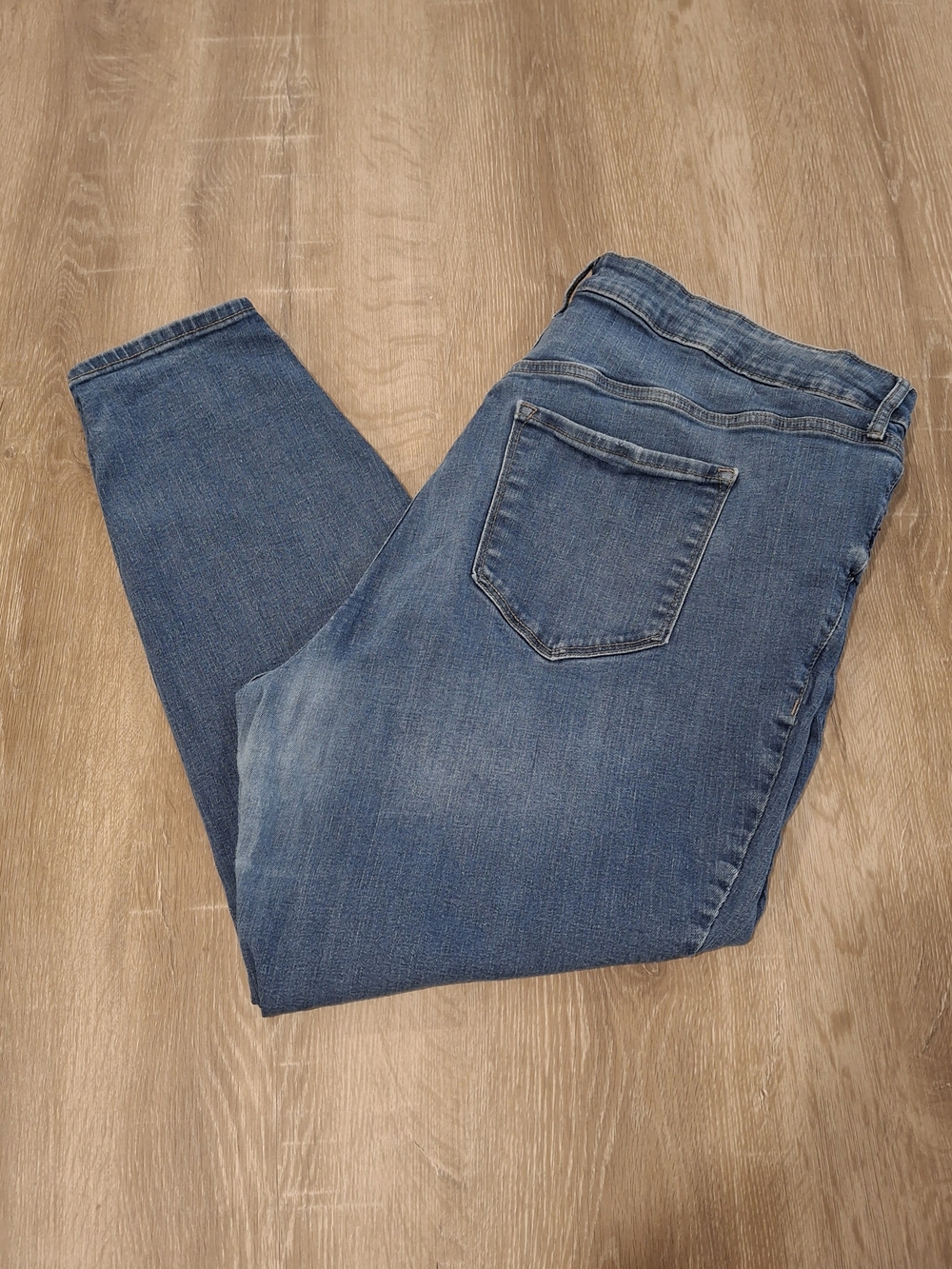 Old Navy Mid-Rise Skinny Jeans Women's 22 Medium Blue Distressed